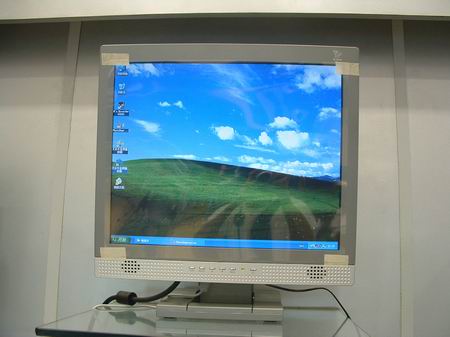 大水牛顯示器:液晶、CRT雙拳齊出!